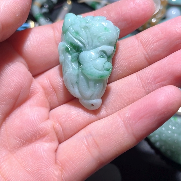 【闪购商品】翡翠颈饰未镶嵌天然翡翠