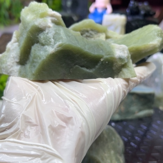 搁****和田玉（黄玉）未镶嵌颈饰