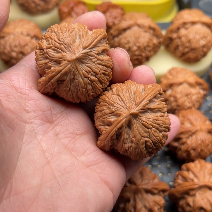 吊坠文玩核桃泥蚯背45