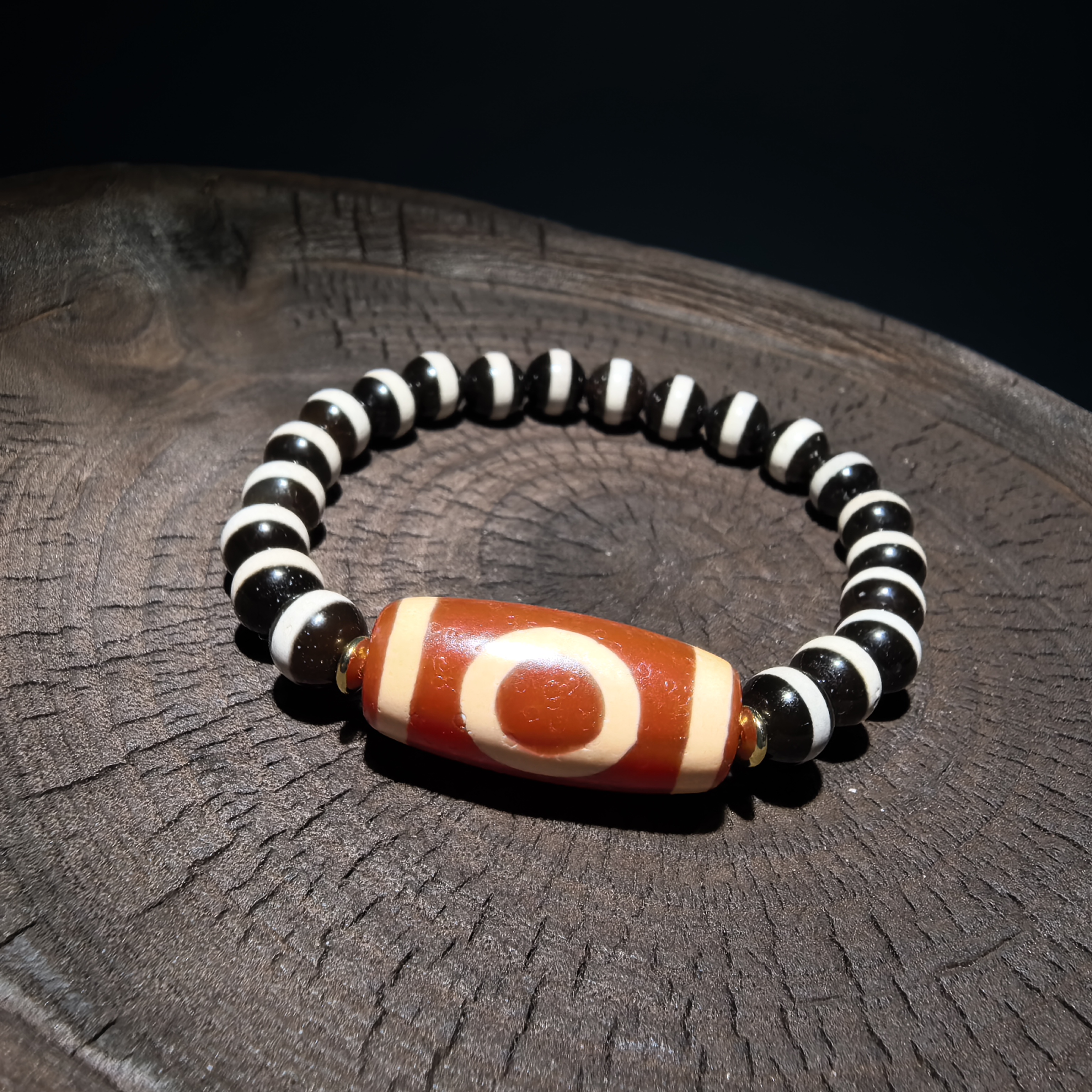 吉寳 一线天珠玛瑙搭配红肉玛瑙手串多图腾