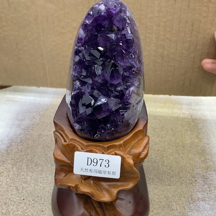 未镶嵌水晶大型摆件（非配饰）