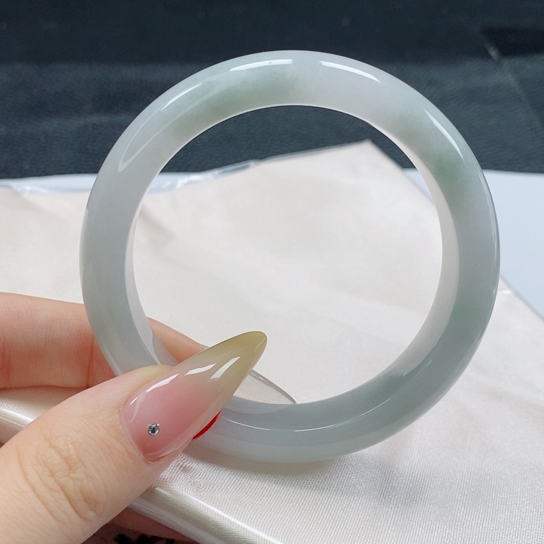 【闪购商品】翡翠手镯未镶嵌303号