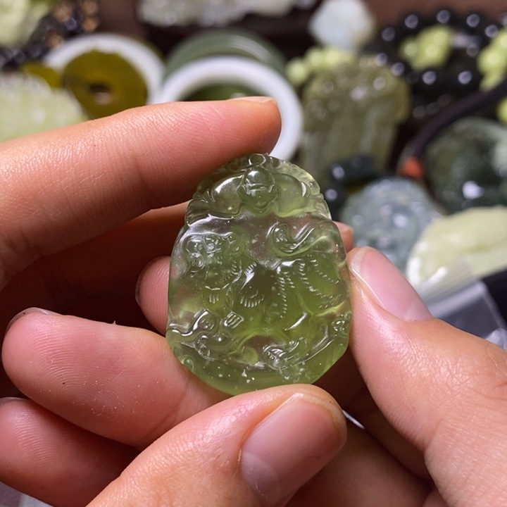 岫玉岫玉颈饰未镶嵌