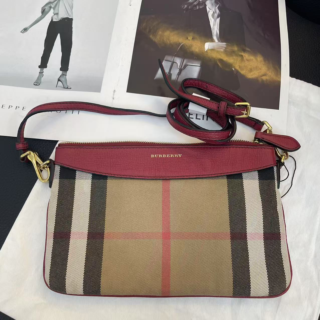 95新 BURBERRY/博柏利 大麦中古/巴宝利格纹拼粉色/斜挎包