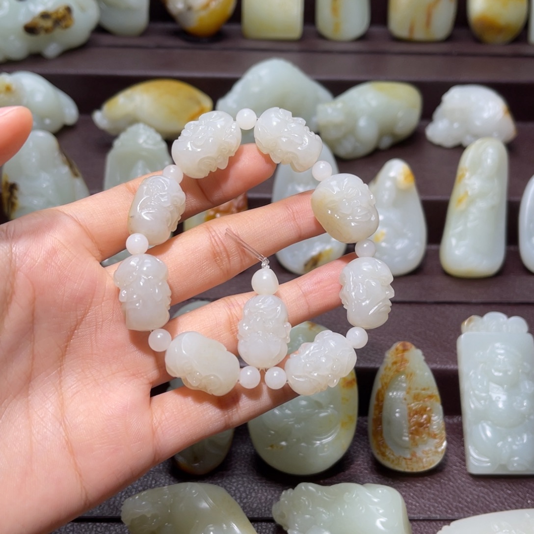 0***5和田玉未镶嵌手链