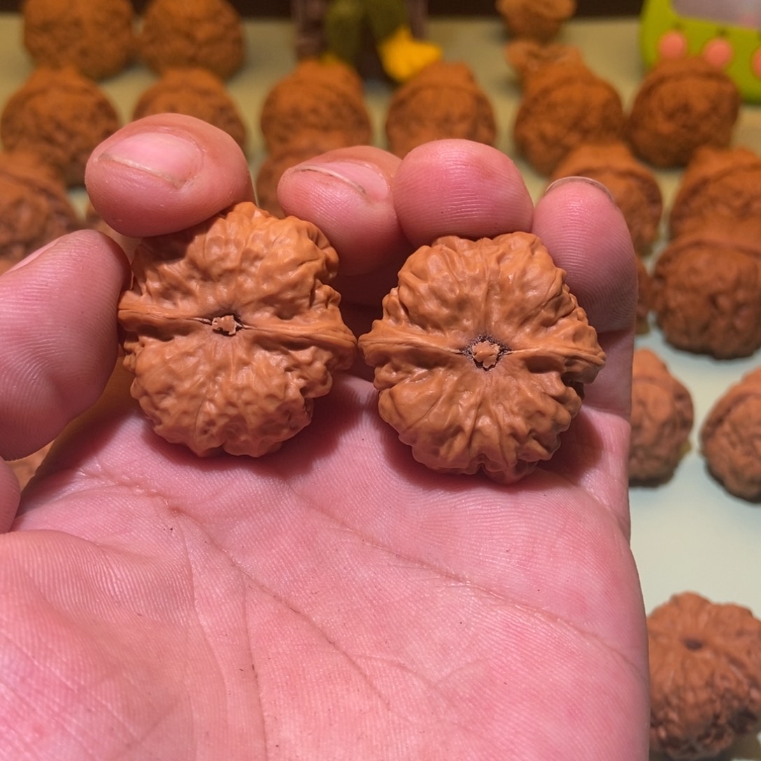 核桃手串/手链1*3蛤蟆头33一对