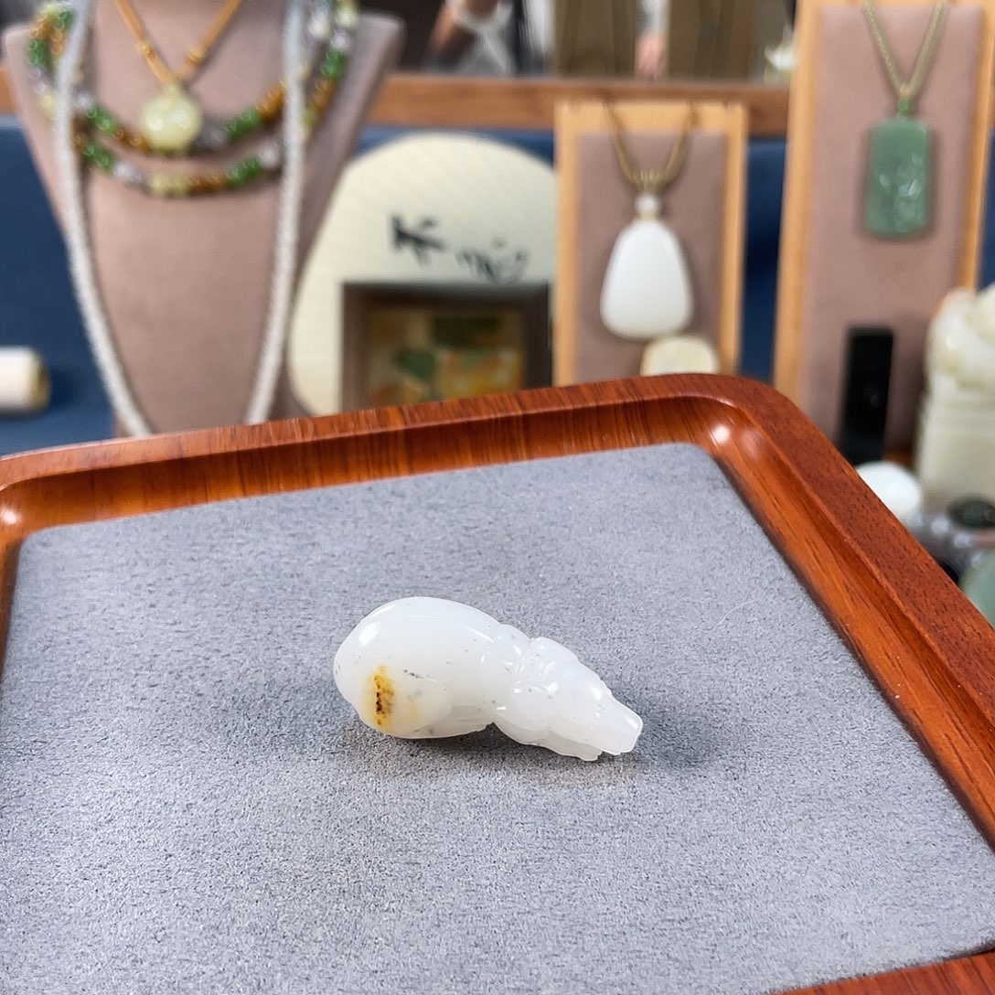 和田玉未镶嵌吊坠(不含链)