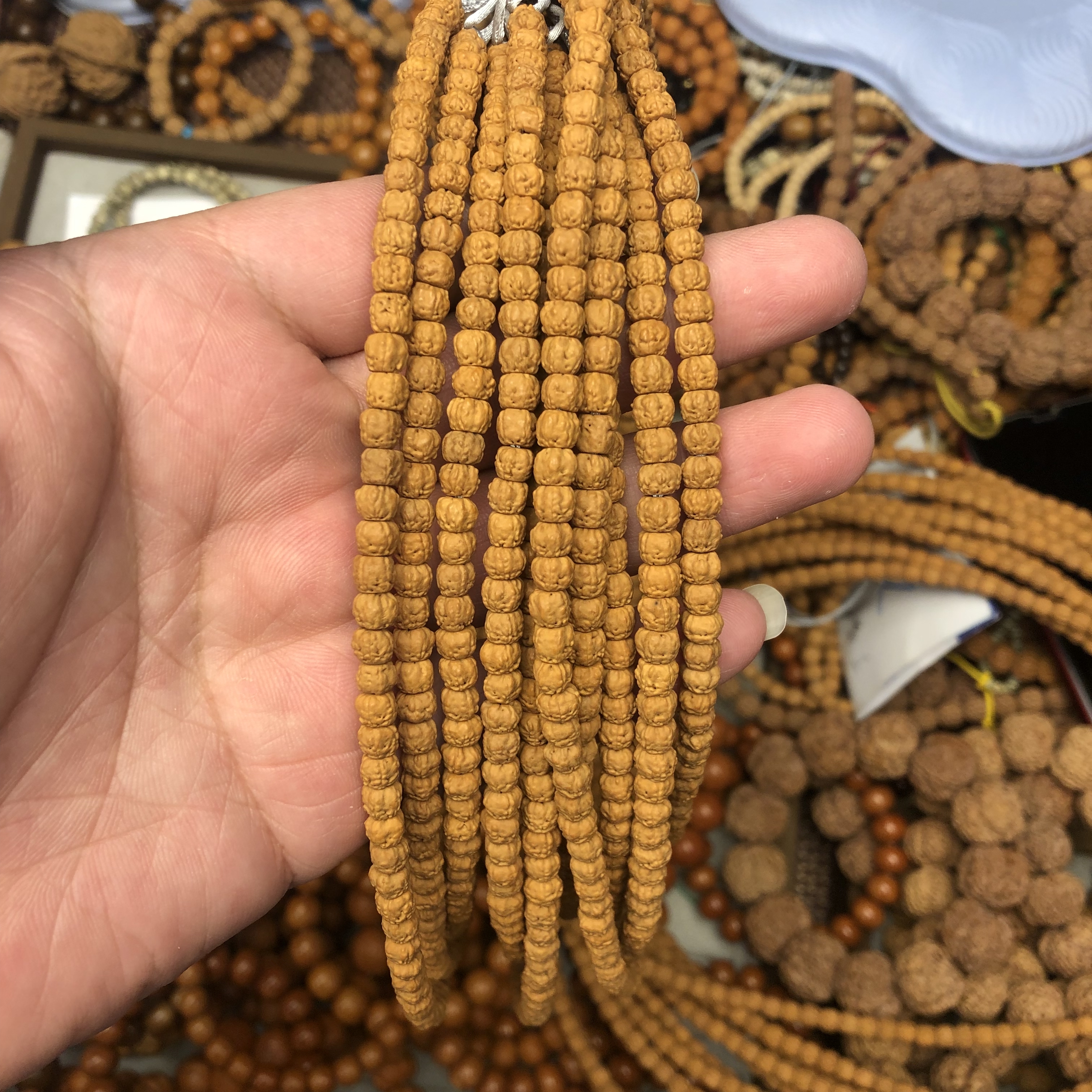 龙切佛手108*6mm脖挂佛手小金刚三日红金刚菩提手串