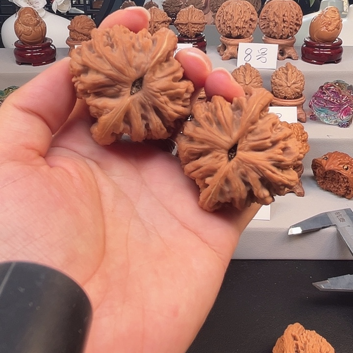 桃核把件古*.48堂上粗筋虎头