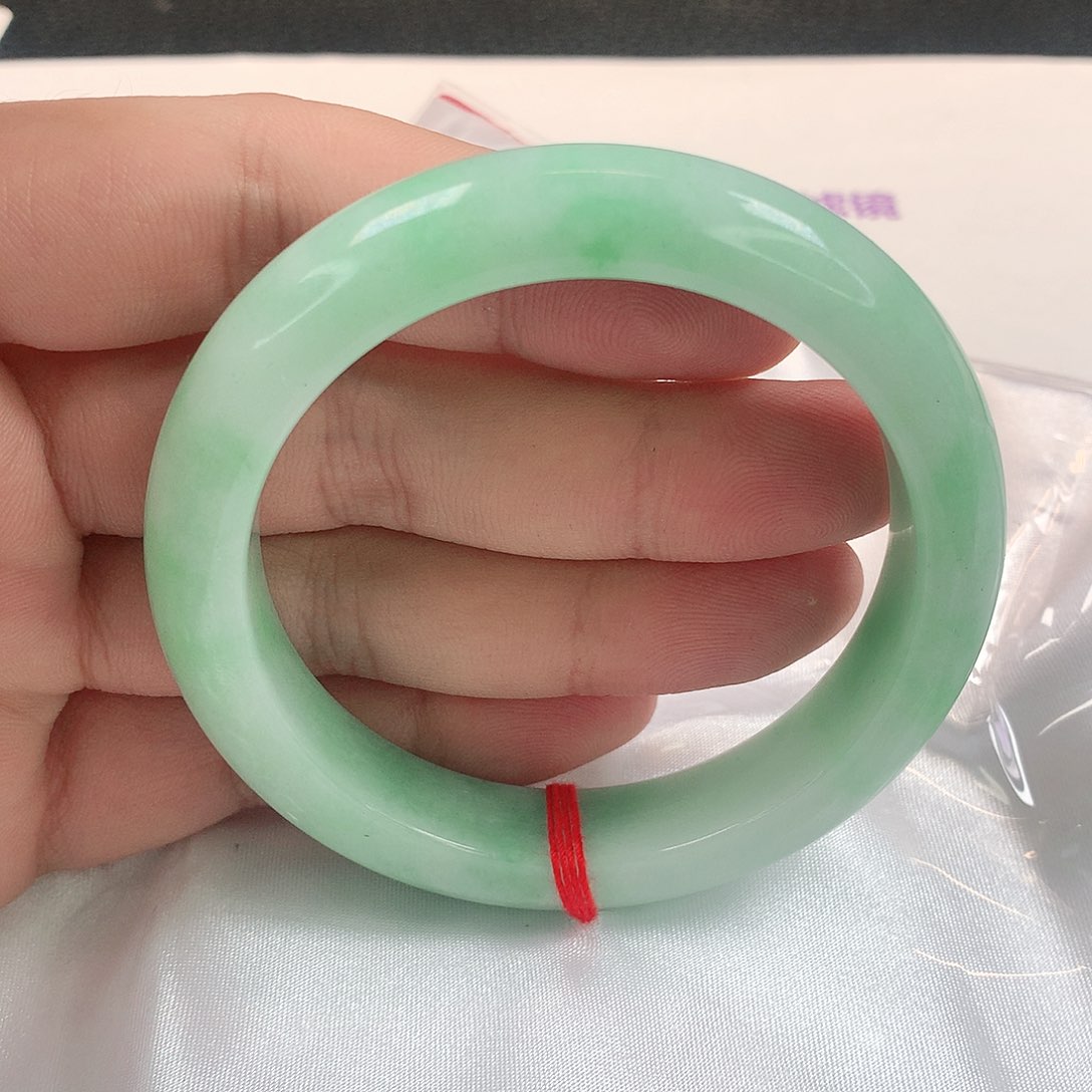 翡翠未镶嵌手镯306号