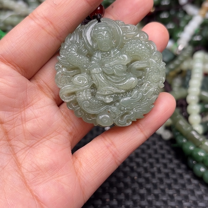 颈饰未镶嵌和田玉