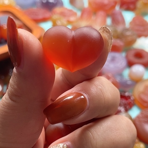 未镶嵌颈饰玛瑙/玉髓棉***?