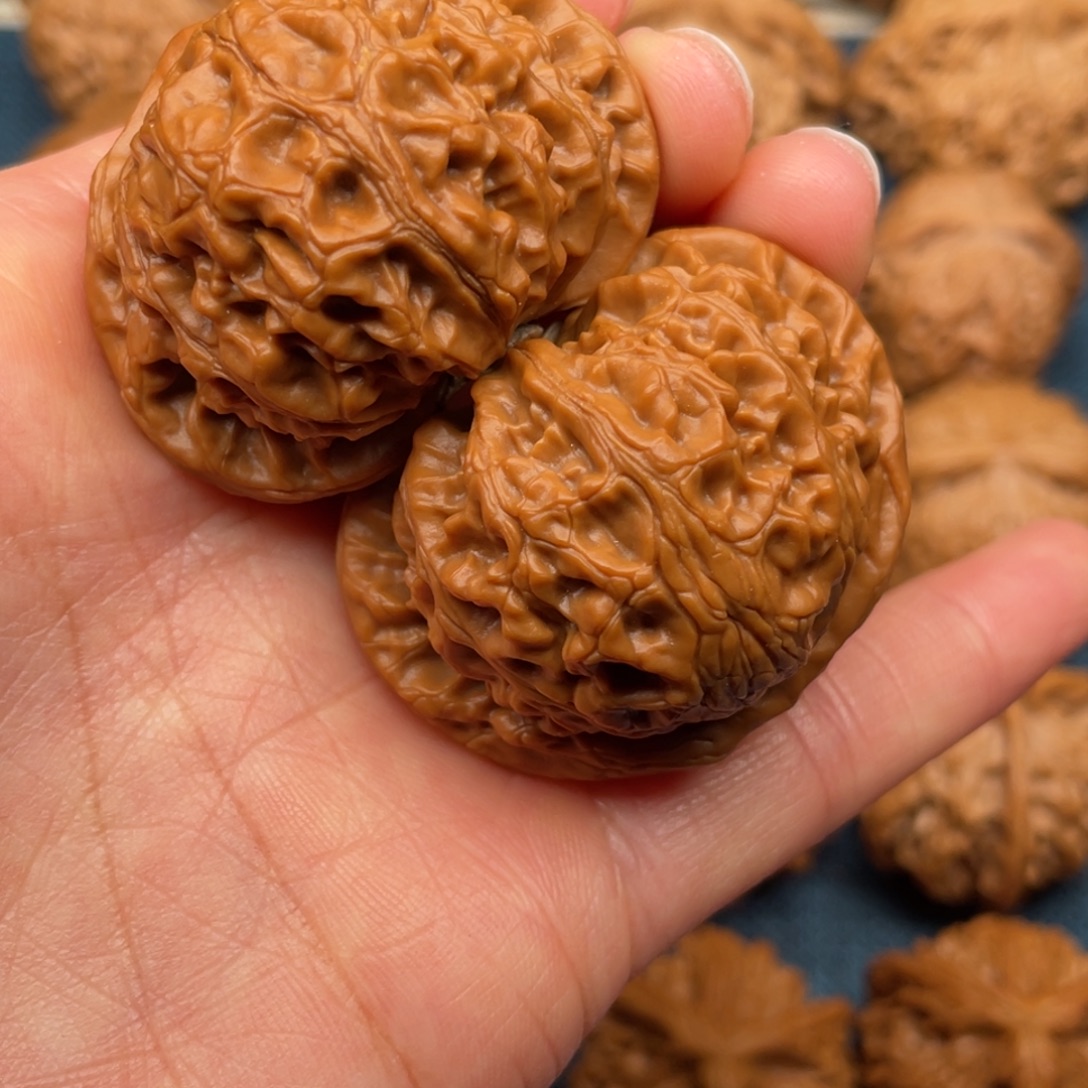 把件文玩核桃43全品毕业桃心肉宫灯