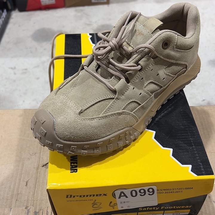 099号。41码防砸防刺劳保鞋