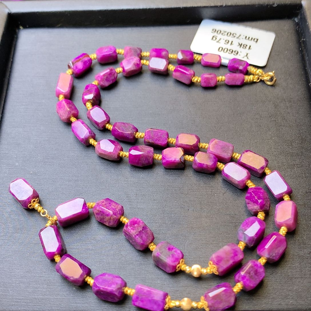 苏纪石（舒俱来）项链18K金镶嵌