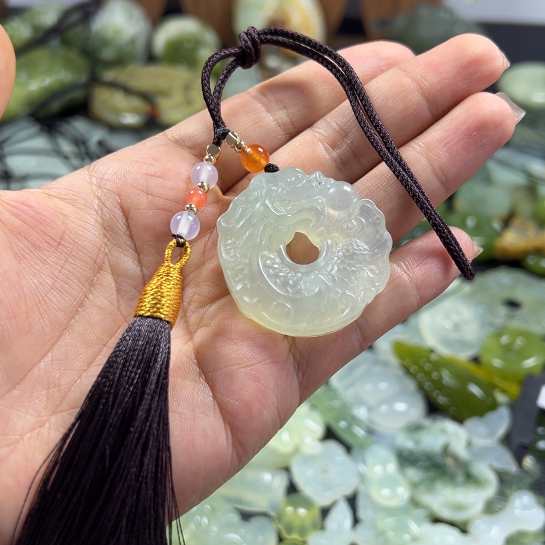 蛇纹石玉未镶嵌吊坠(不含链)