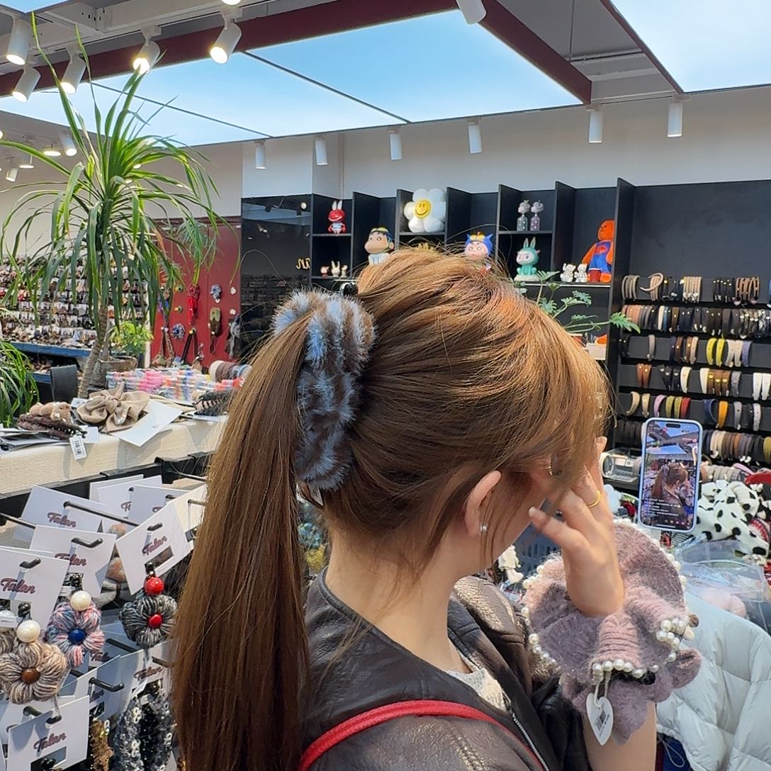 布艺非金属香蕉夹