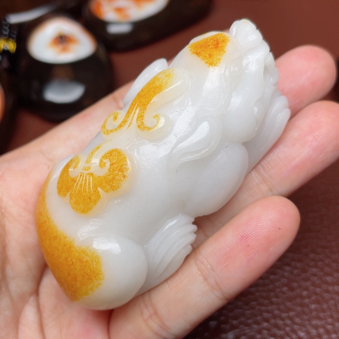 和田玉颈饰未镶嵌狼****1