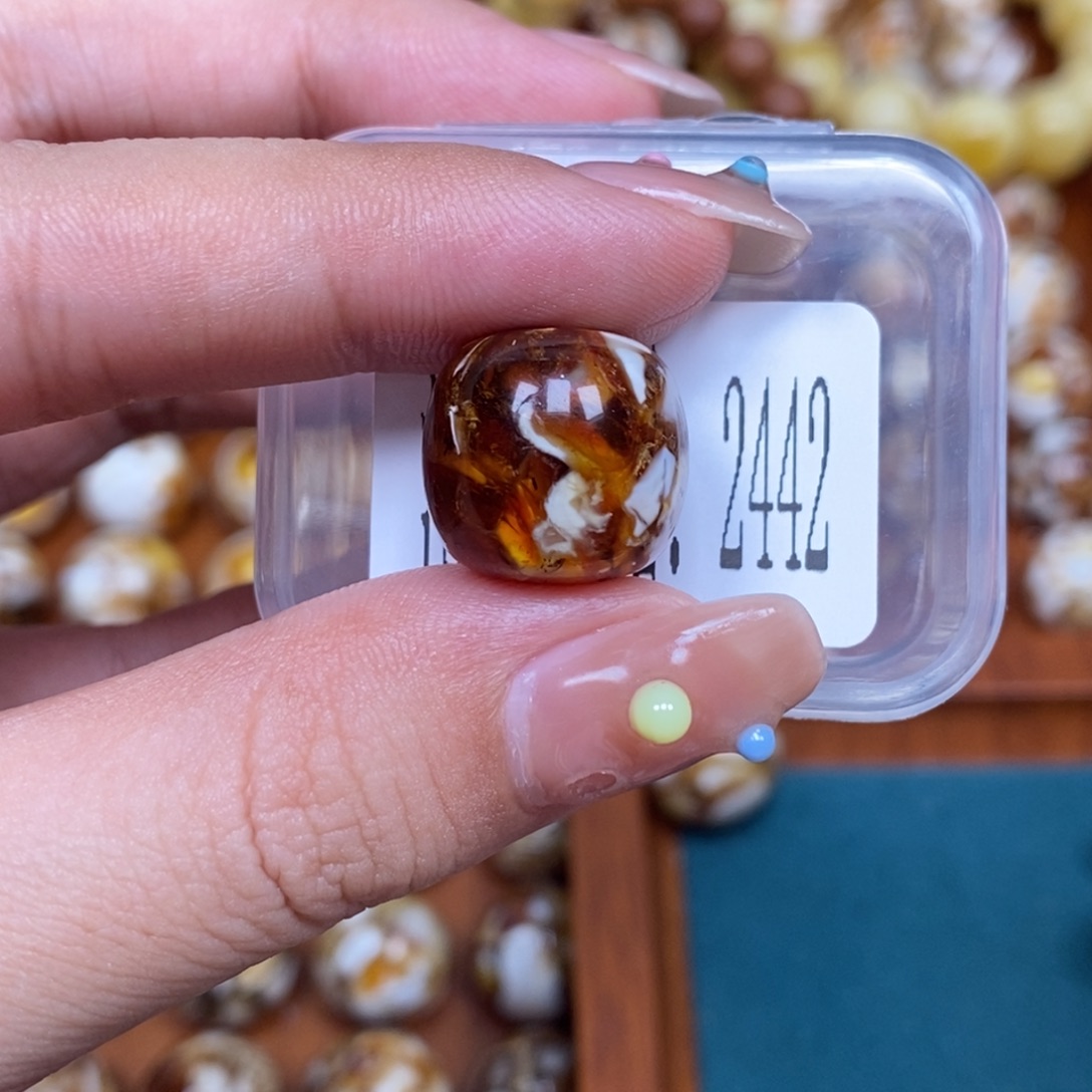 沁色蜜蜡未镶嵌2442