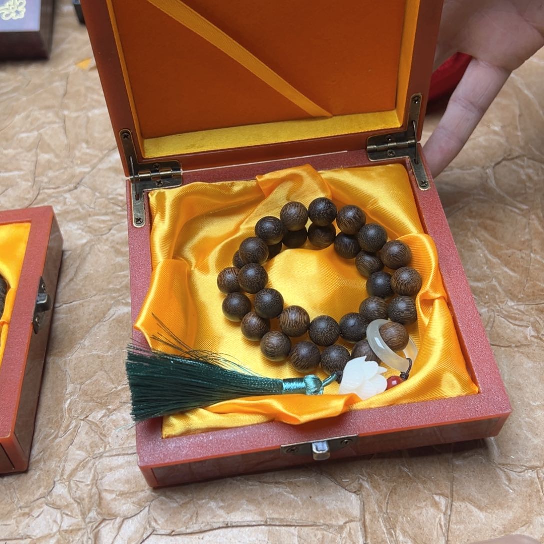 滴血莲花菩提吊坠