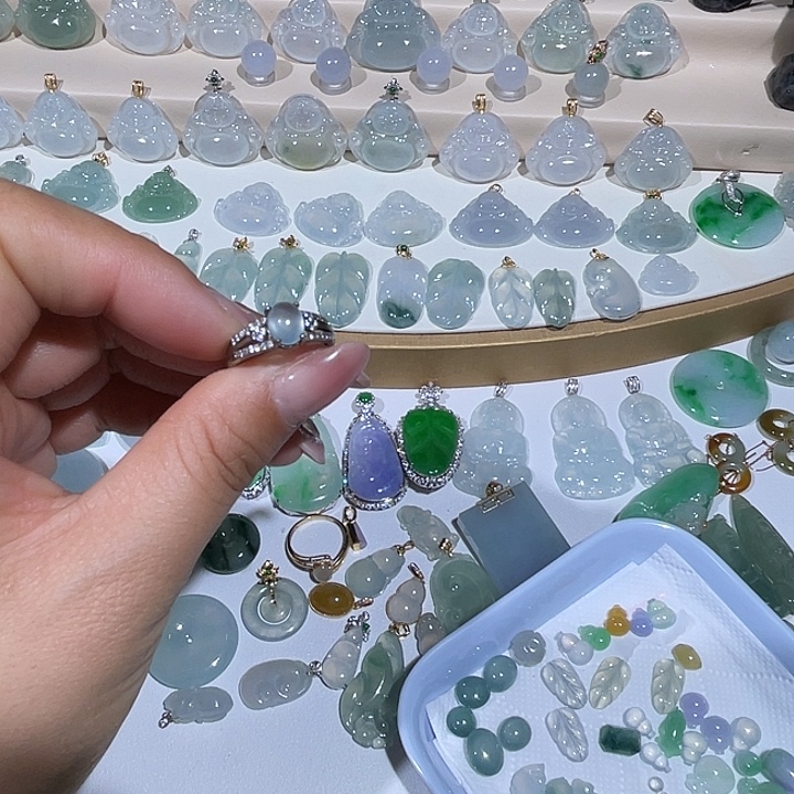 翡翠未镶嵌吊坠(不含链)