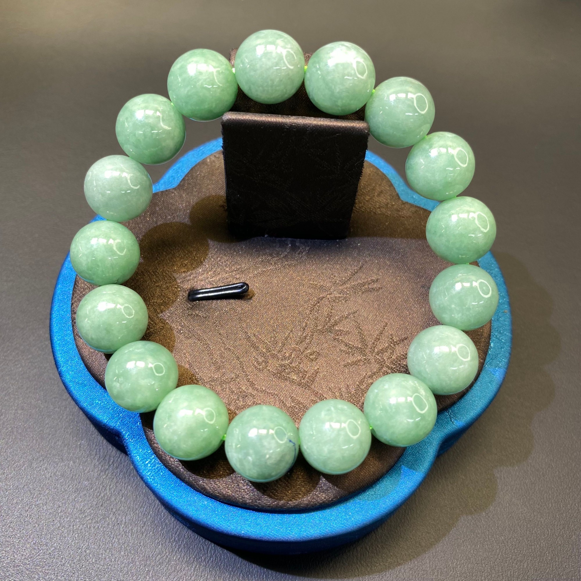 21天然缅甸翡翠A货冰果阳绿手串/101674/北京银座拍卖