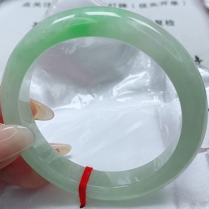 翡翠手镯未镶嵌缅甸天然A货翡翠