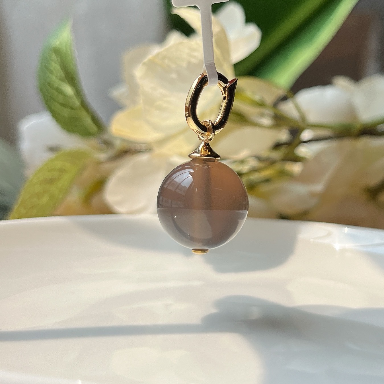 【郭老师】约16mm烟紫玉髓圆珠吊坠（铜扣头镶嵌）