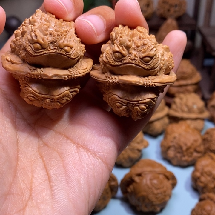 【闪购商品】核桃手串/手链双面金蟾