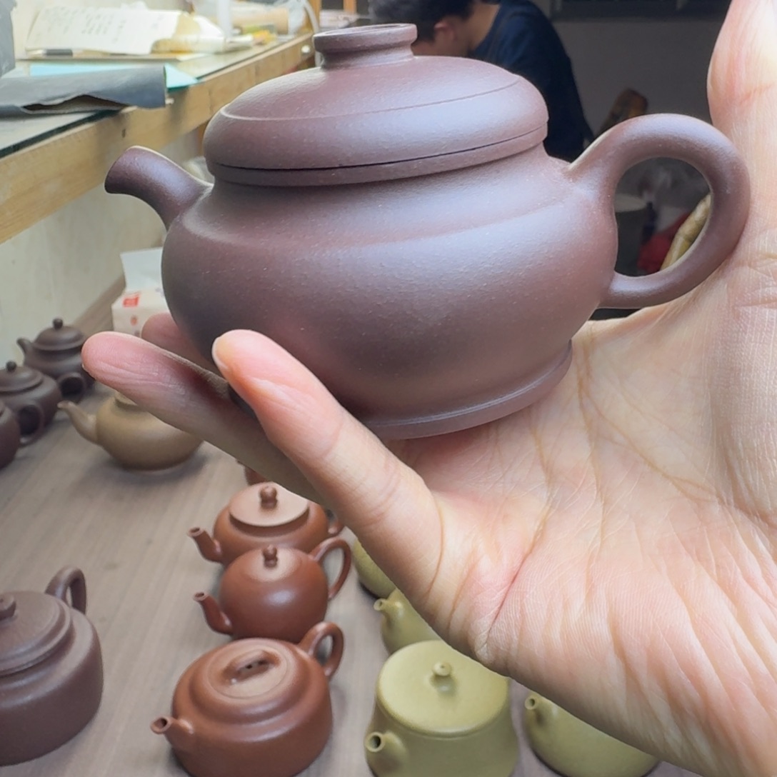爱***鱼茶壶紫砂紫泥200容量左右