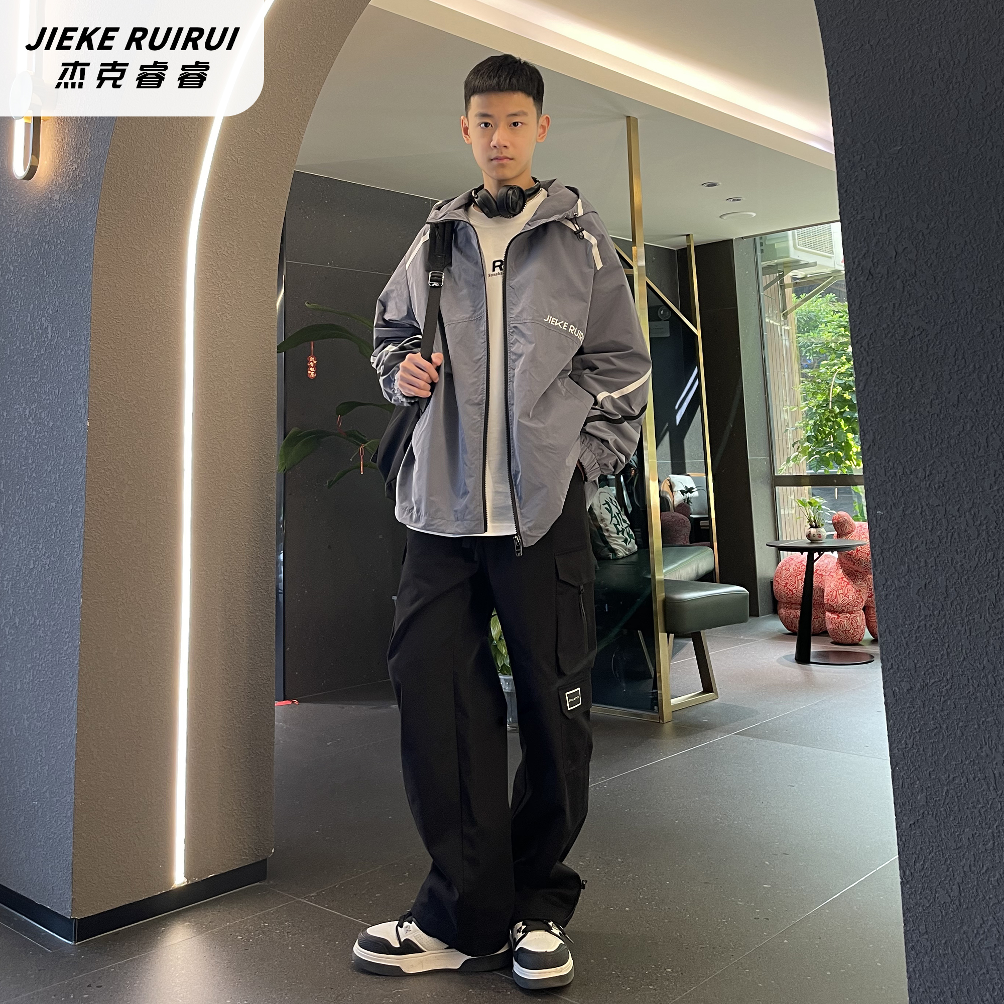 5001【睿】潮春季青少年休闲连帽外套中大童洋气线条撞色宽松外套