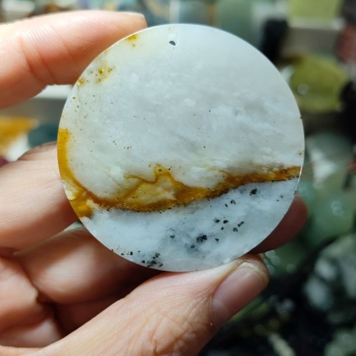 岫玉未镶嵌挂坠款式