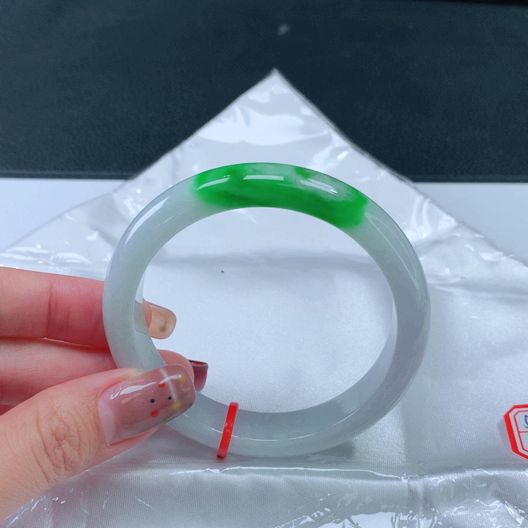 未镶嵌手镯翡翠035