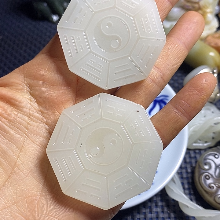 吊坠白玉菩提支持七天无理由