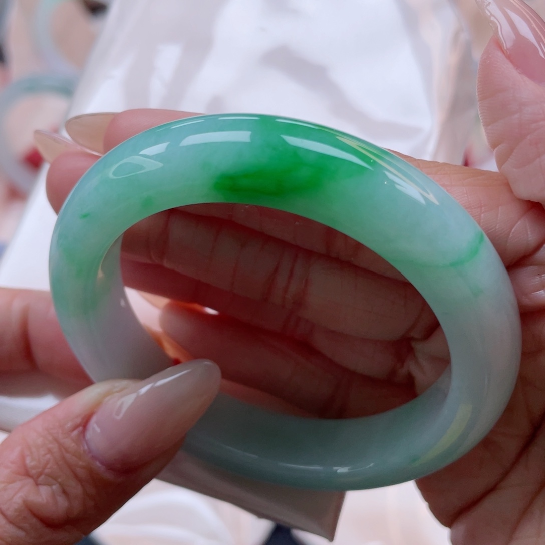 未镶嵌手镯翡翠53.6圈 色标级别阳绿 完整毕业 13号