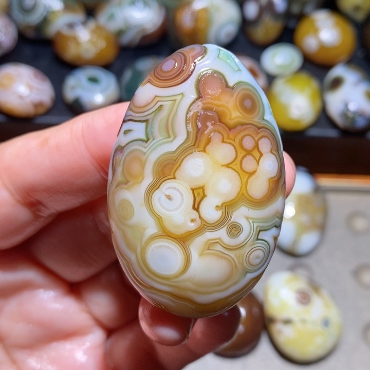 未镶嵌玛瑙/玉髓珠宝半成品88