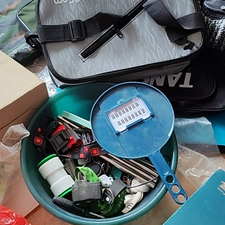 灰色活鱼桶35发一个