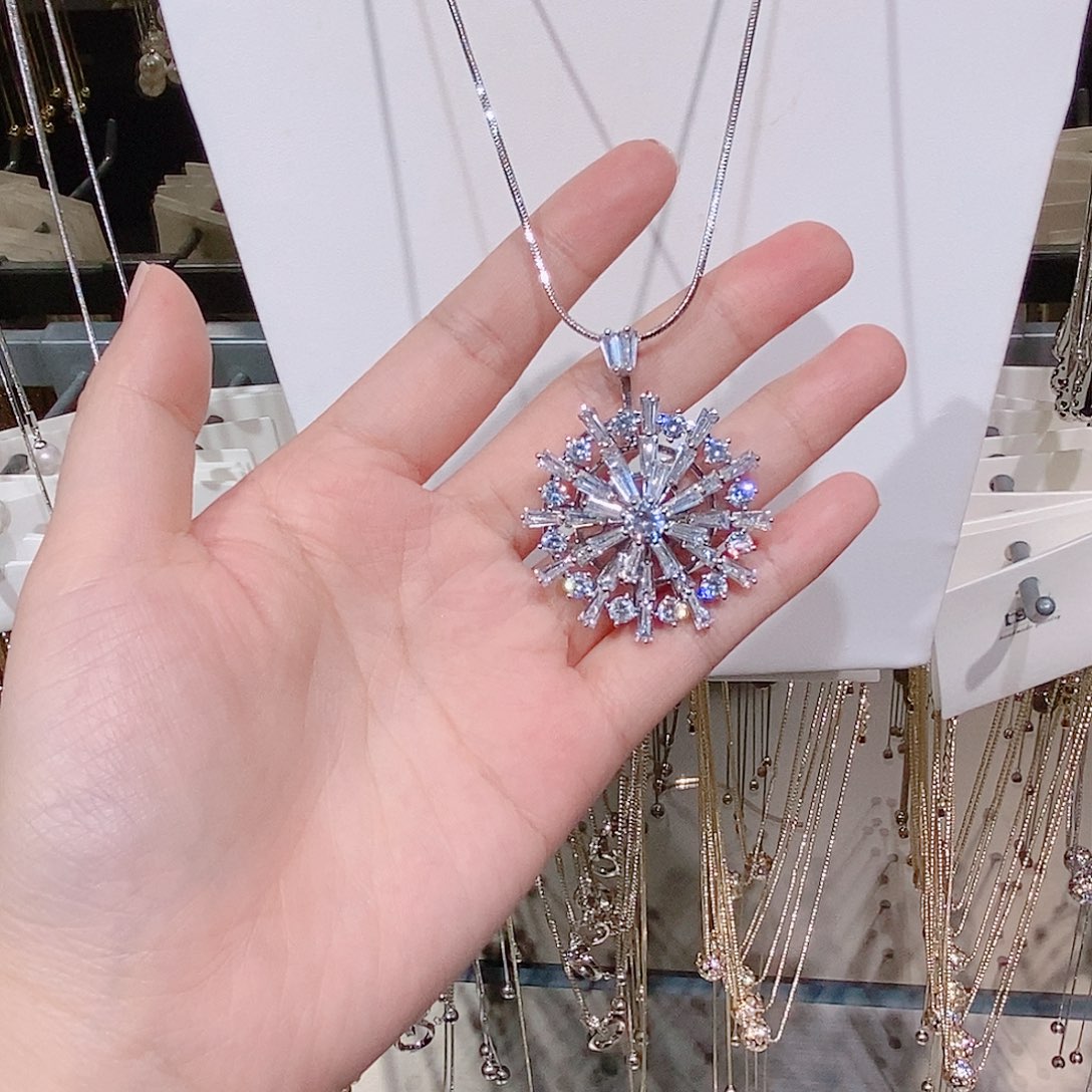 锆石合金合金银色
