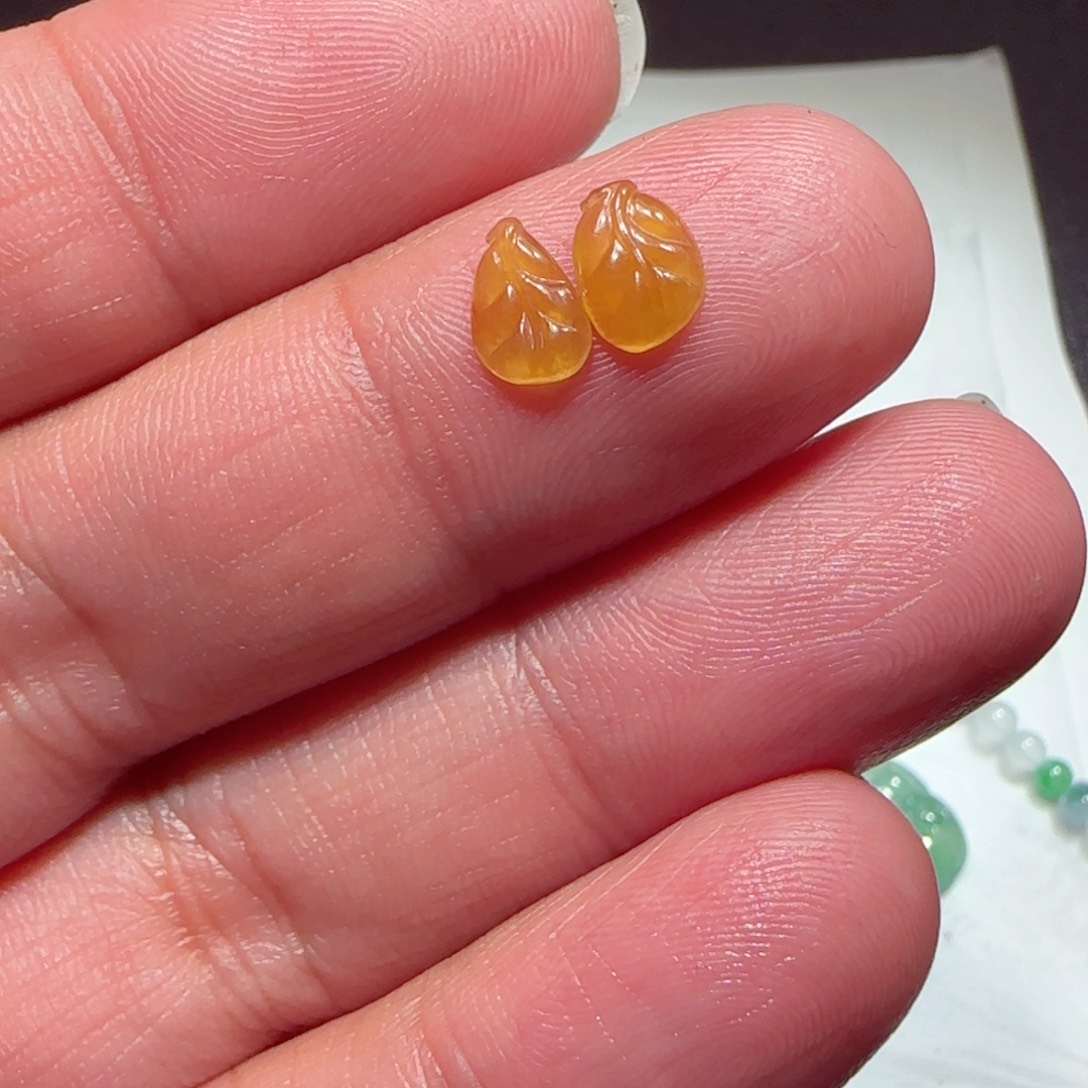 蓉***定制翡翠未镶嵌天然翡翠叶子