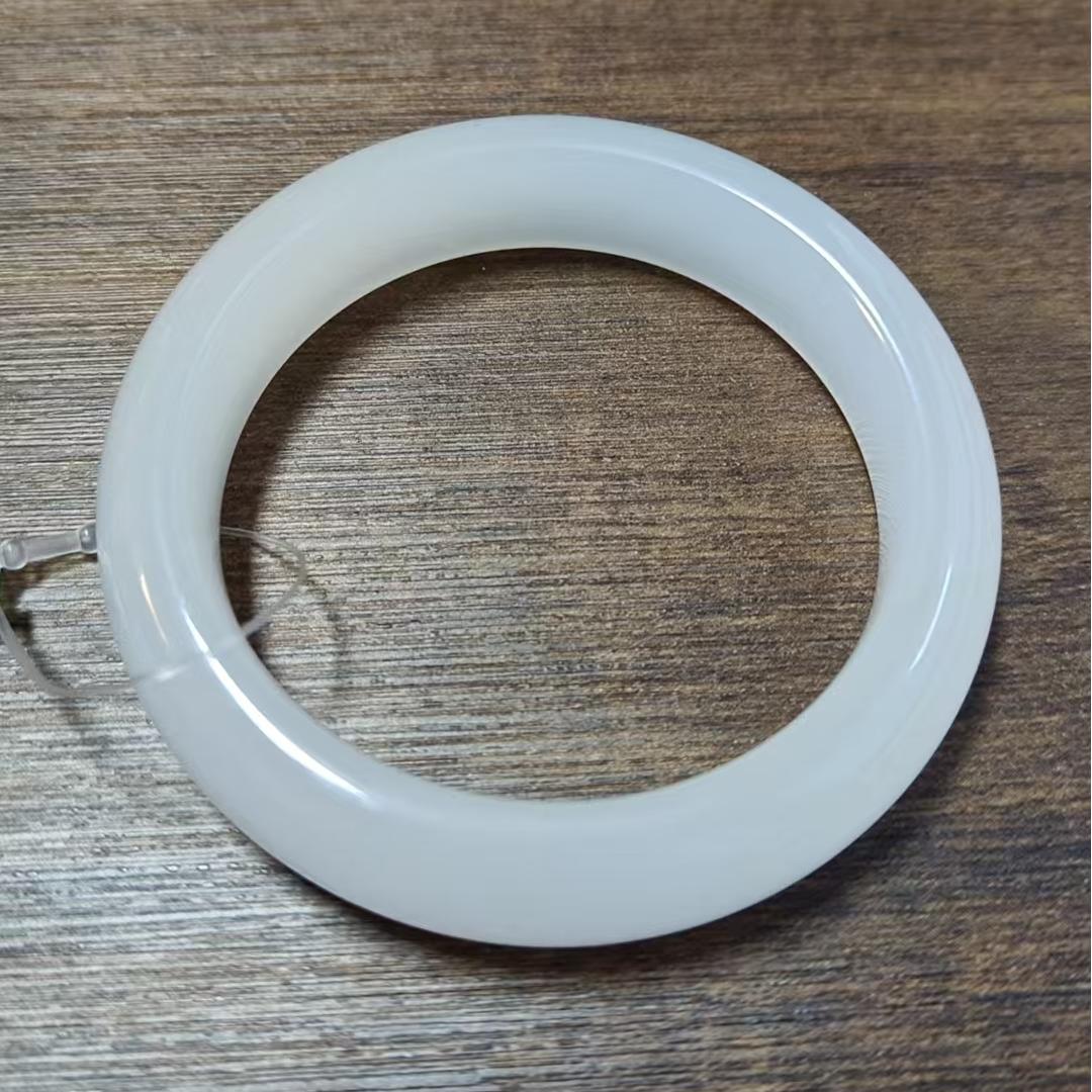 石英质玉天山翠手镯圈口随机