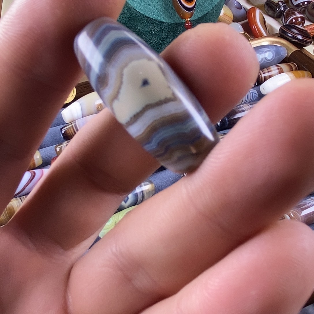 未镶嵌颈饰玛瑙/玉髓反**明