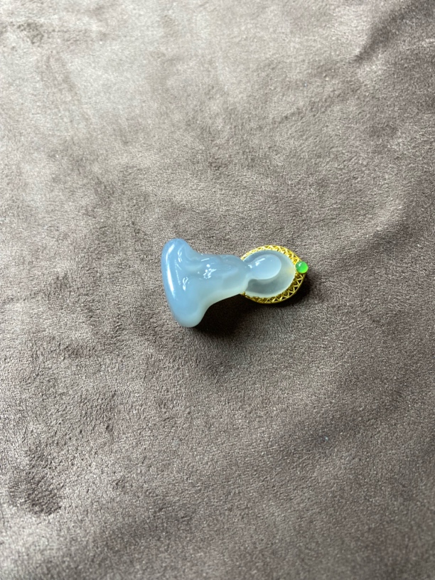 和田玉青海料烟紫无相佛吊坠