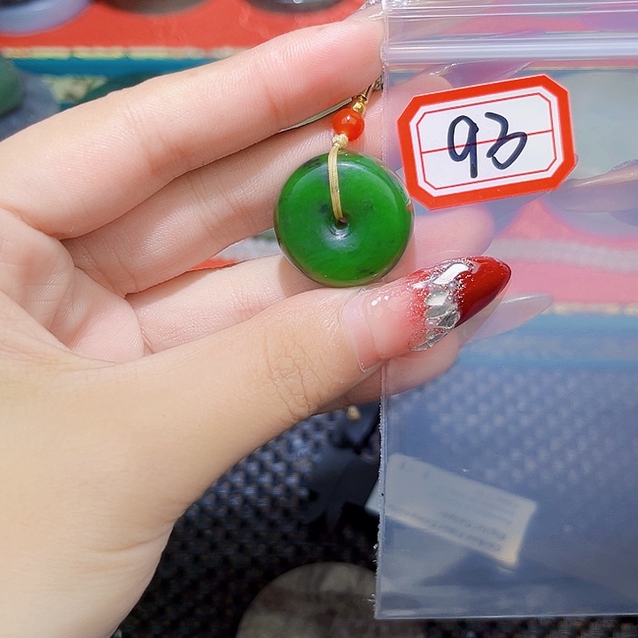 和田玉和田玉边角料随机发未镶嵌