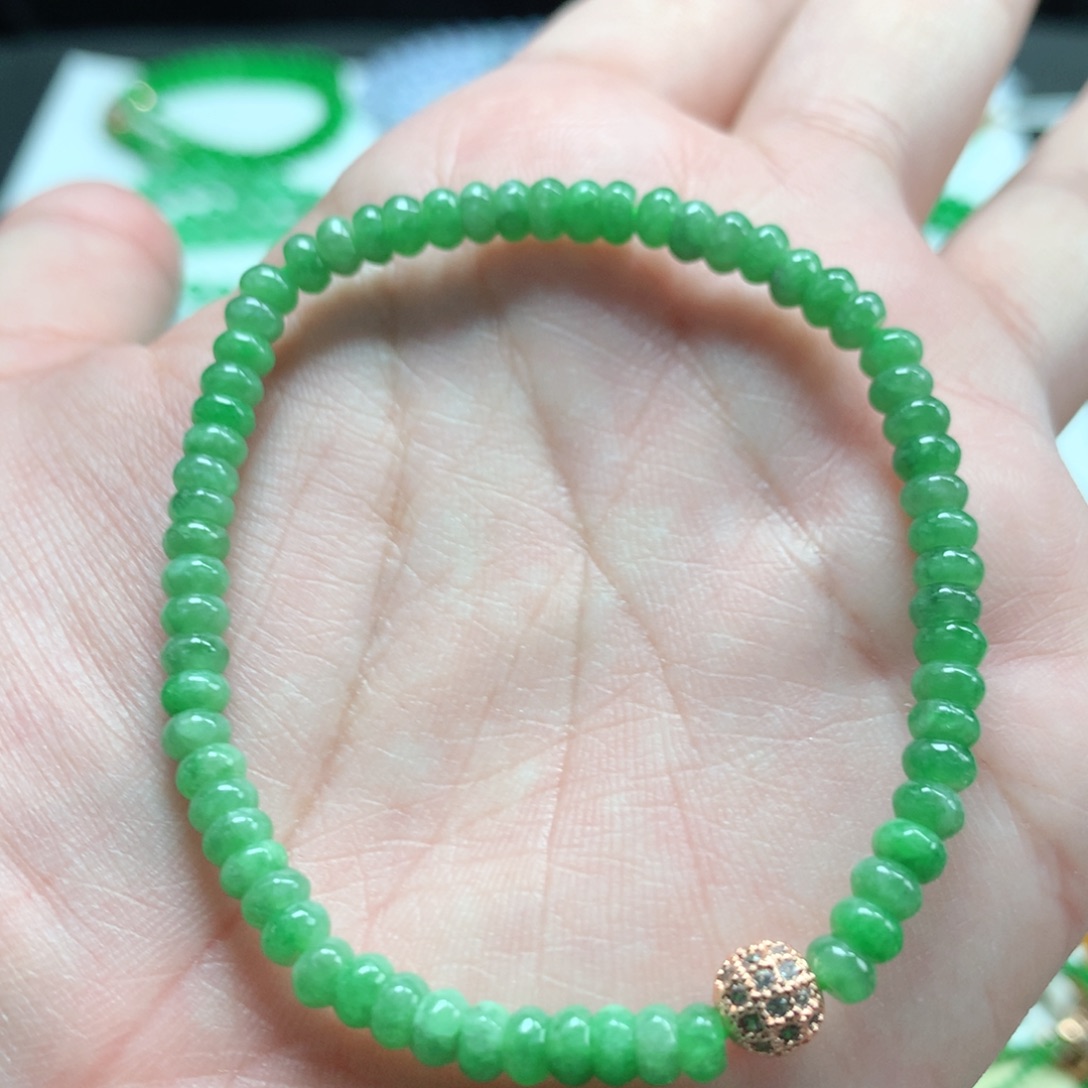 翡翠未镶嵌手链翡翠