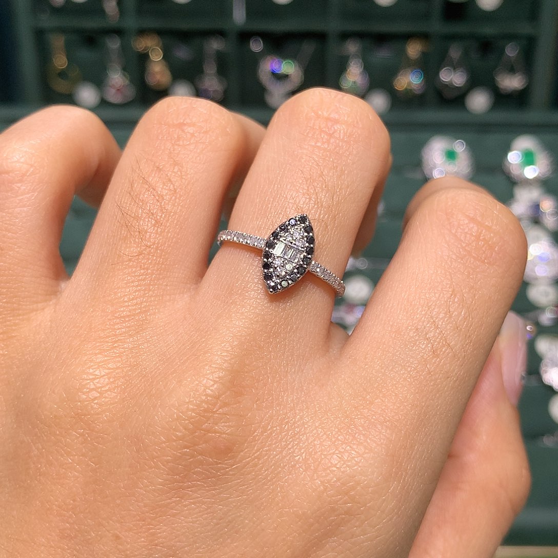 钻石戒指/指环铂Pt850镶嵌