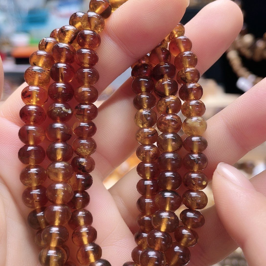 琥珀裸石未镶嵌七