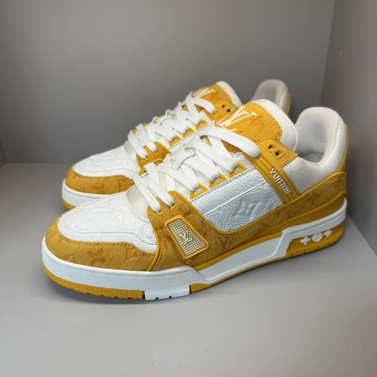 90新 LouisVuitton/路易威登 白黄trainer板鞋42欧码 kke595
