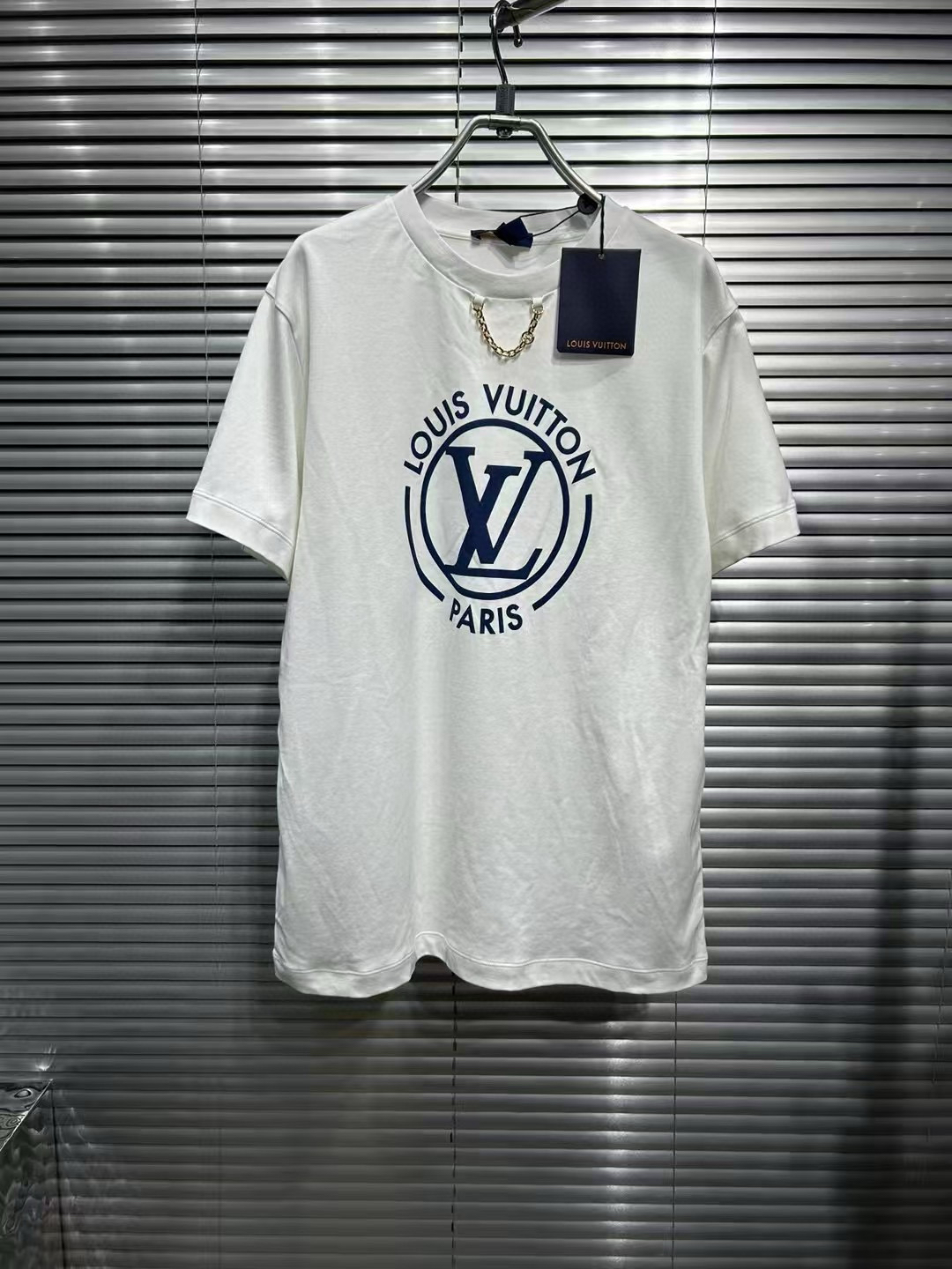 未使用 LouisVuitton/路易威登 25fw 领口链条 白色女士短袖 L码