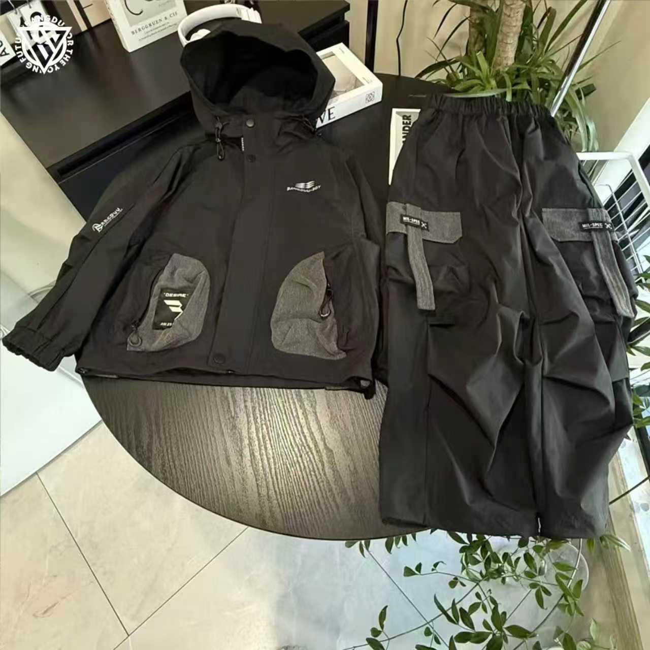 【棒嘟优优】儿童秋款工装冲锋衣套装2025新款秋季酷帅男童套装018