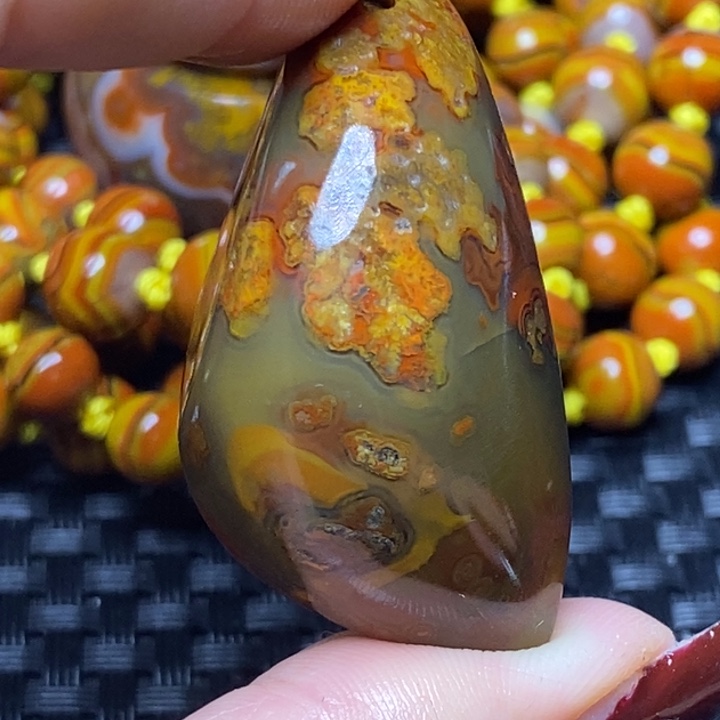 玛瑙/玉髓颈饰未镶嵌